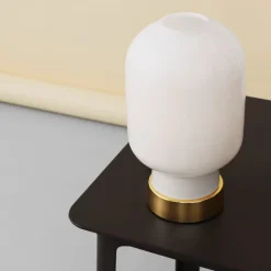 Amp Tischlampa