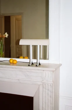 Anagram Tischleuchte