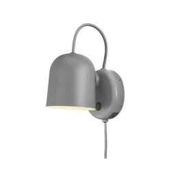 Angle Wandleuchte mit USB 19,1 cm