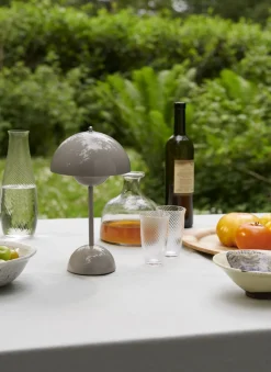 Flowerpot portable Tischleuchte VP9