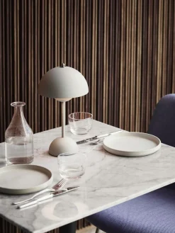 Flowerpot portable Tischleuchte VP9