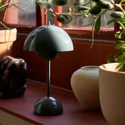 Flowerpot portable Tischleuchte VP9