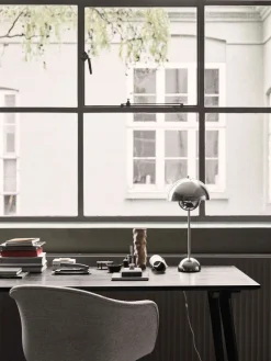 FlowerPot VP3 Tischleuchte