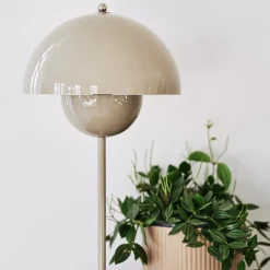 FlowerPot VP3 Tischleuchte