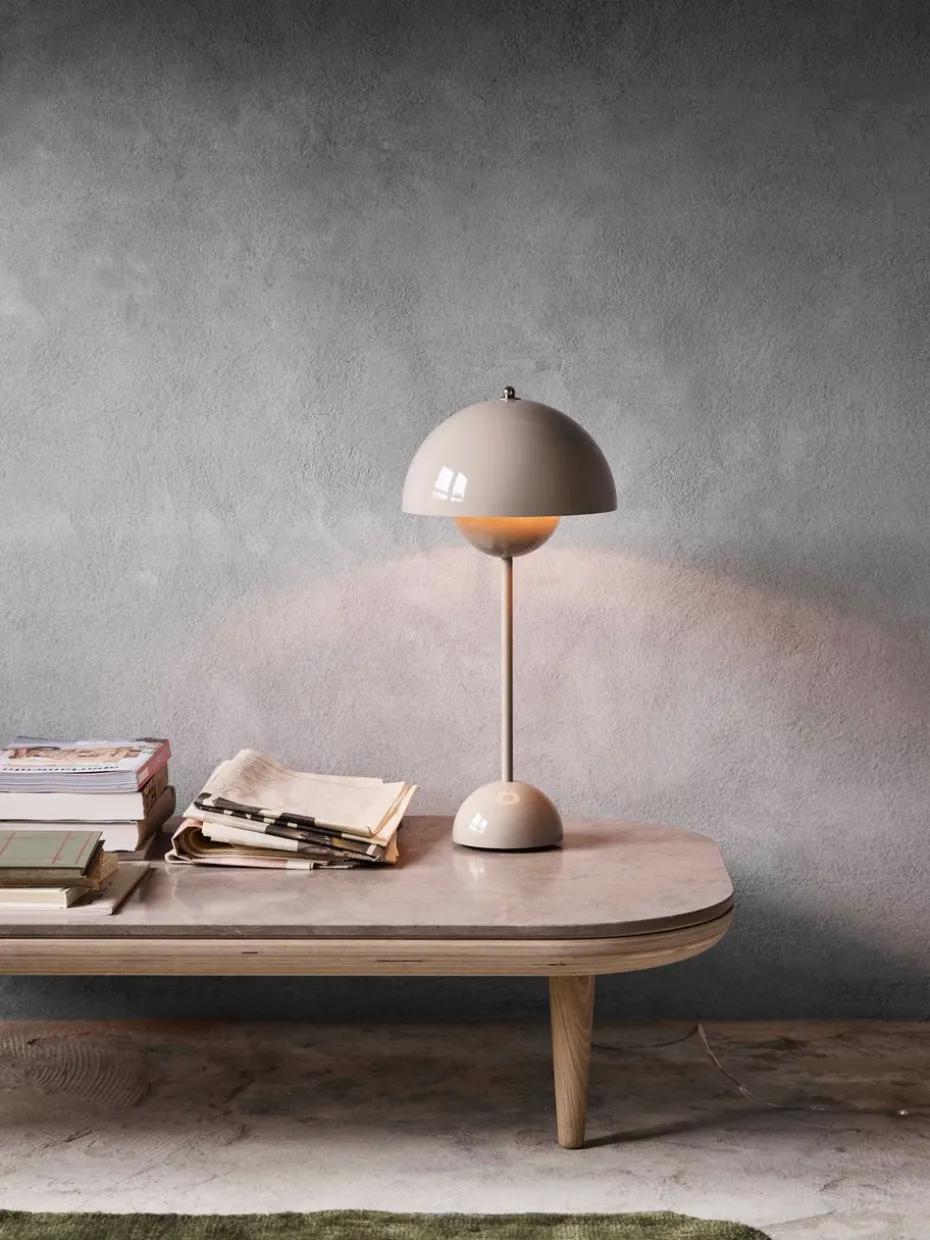 FlowerPot VP3 Tischleuchte