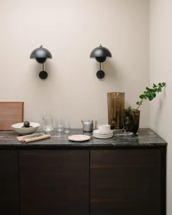 Flowerpot Wandleuchte VP8