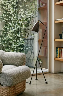 Gräshoppa Stehleuchte poliert