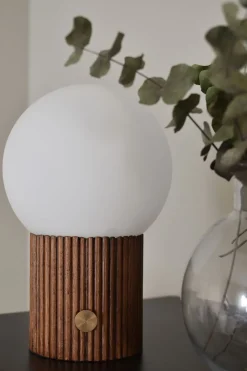 Hubble Tischleuchte Ø22 cm