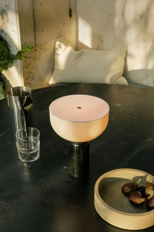Kizu portable Tischleuchte