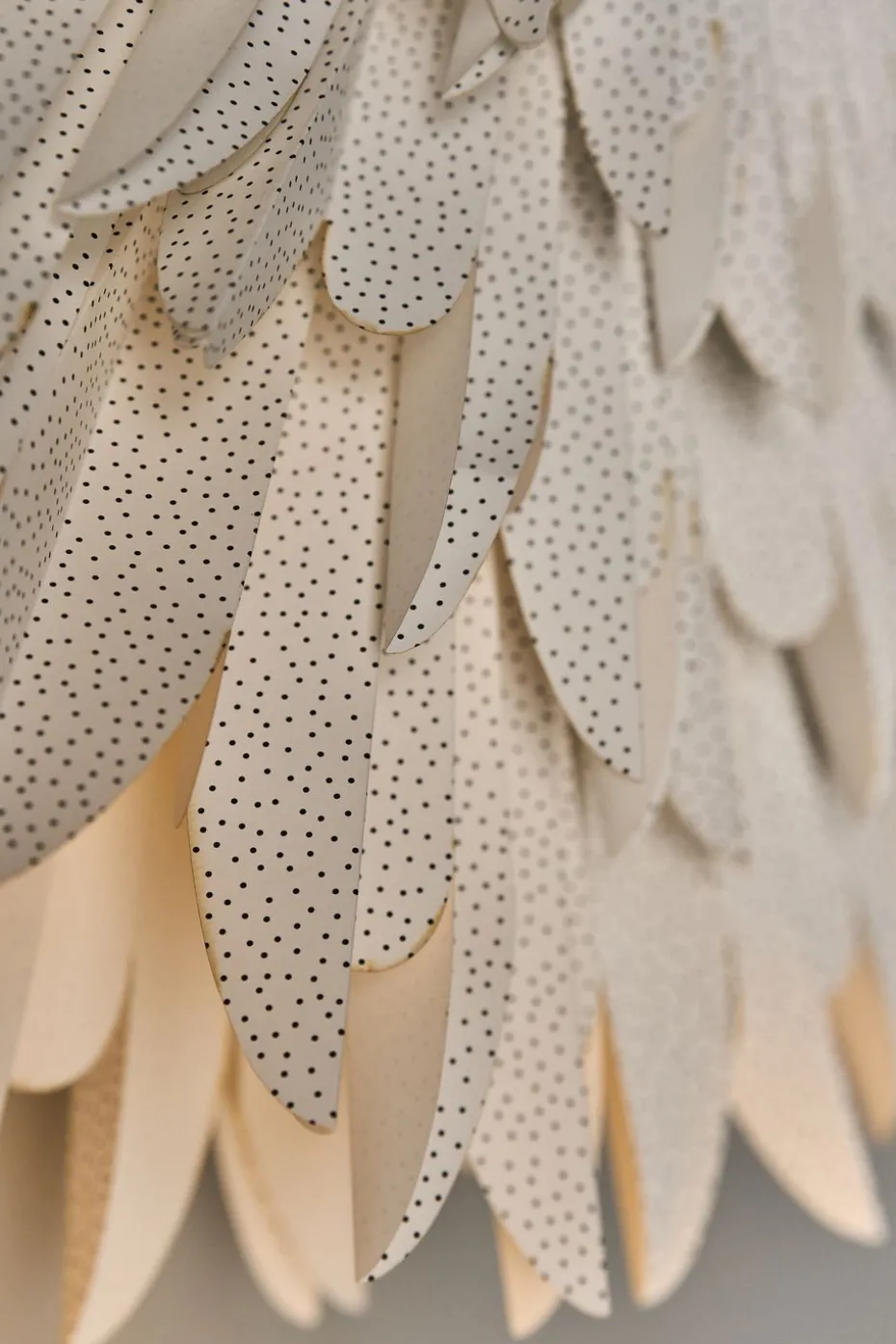 Luna Adventsstern weiß mit Punkten