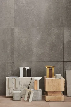 RF200 Petal Tischleuchte, Oiled walnut-white