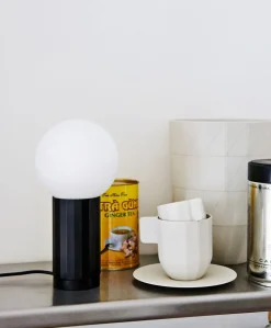 Turn On Tischleuchte